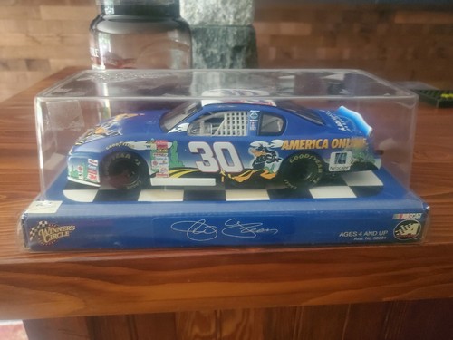 2002 Winners Circle #30 Jeff Green AOL Looney Tunes Monte Carlo 400 Chevy 1/24 - Picture 1 of 7