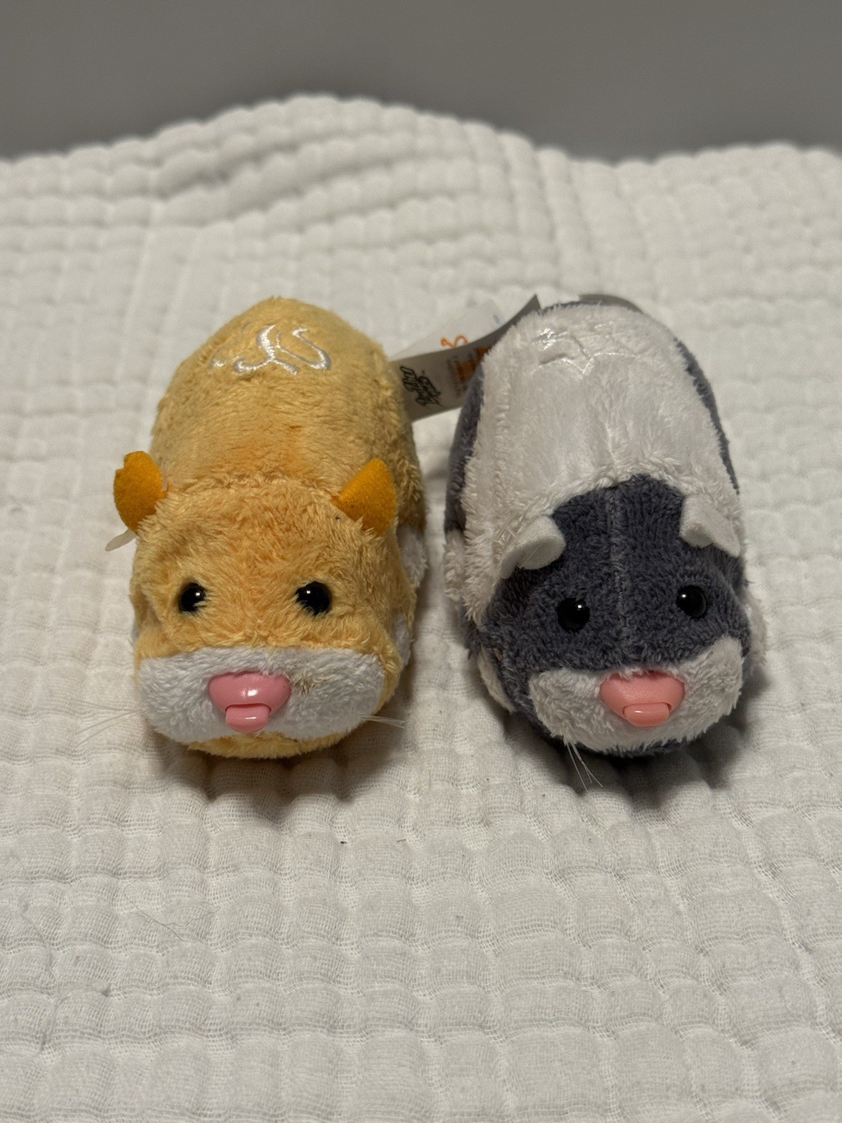 Zhu Zhu Pets lot of 2 Hamsters Sound works - no movement Nugget & Jinx