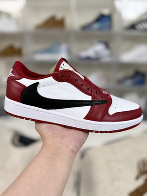 travis scott air jordan 1 low OG chicago reverse swoosh size 10