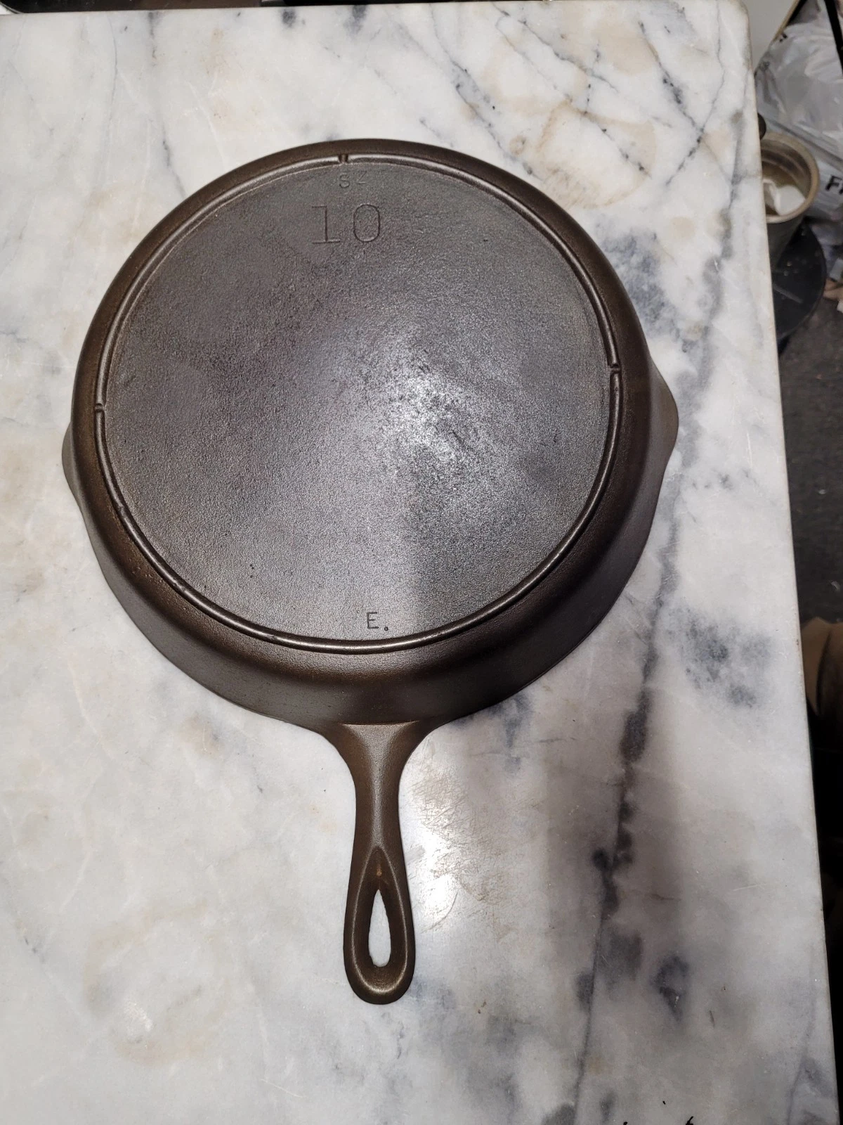 Very Nice Vintage Lodge 3-Notch Cast Iron Skillet #10. 12". 1955-65
Opens in a new window or tab