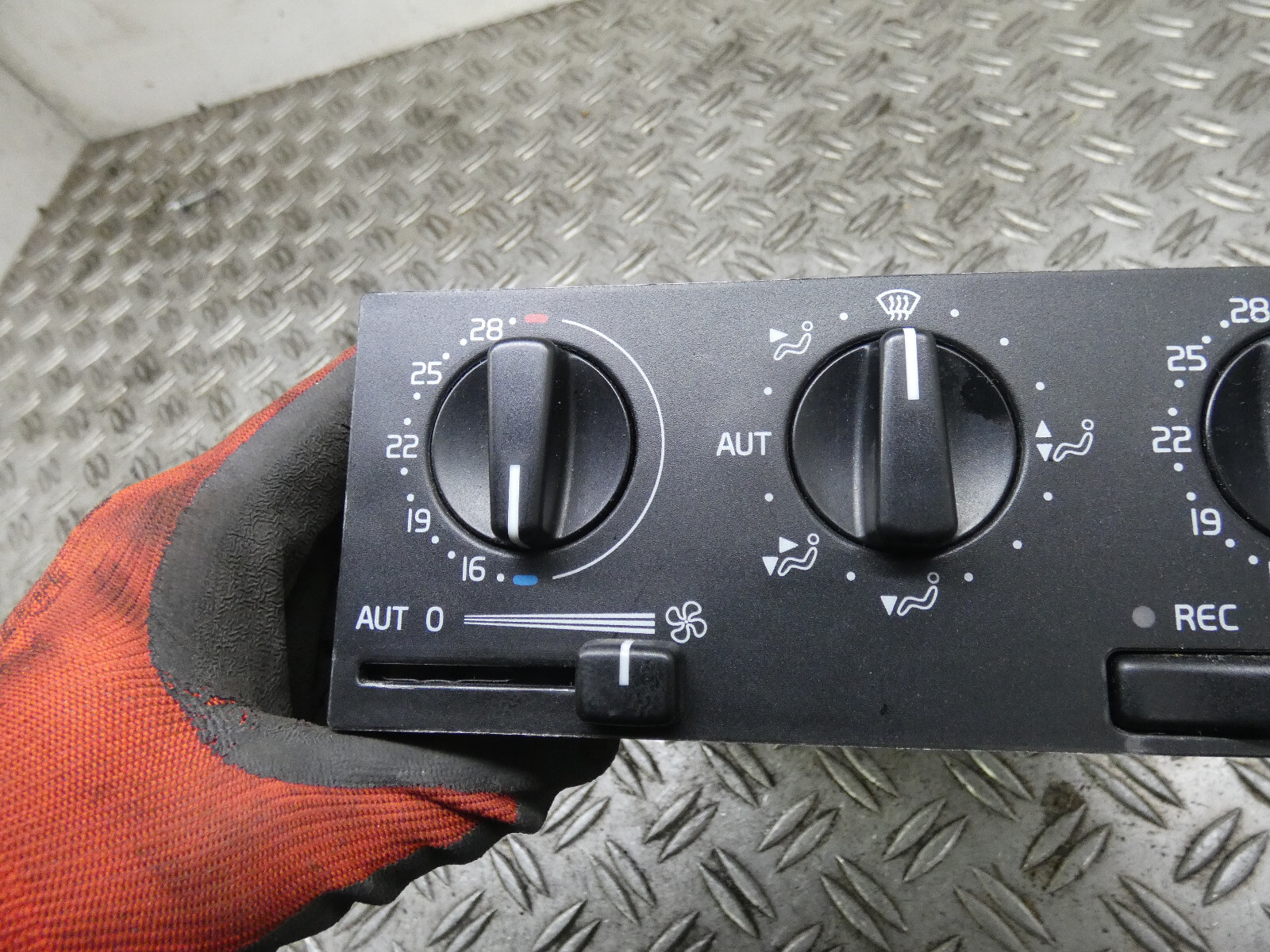 Volvo 850 Klimabedienteil Heizungsbedienteil 9166549 online kaufen 