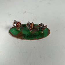 1 Vintage Toy Lead Soldiers With Armor And Red/Yellow Shields .5" Tall