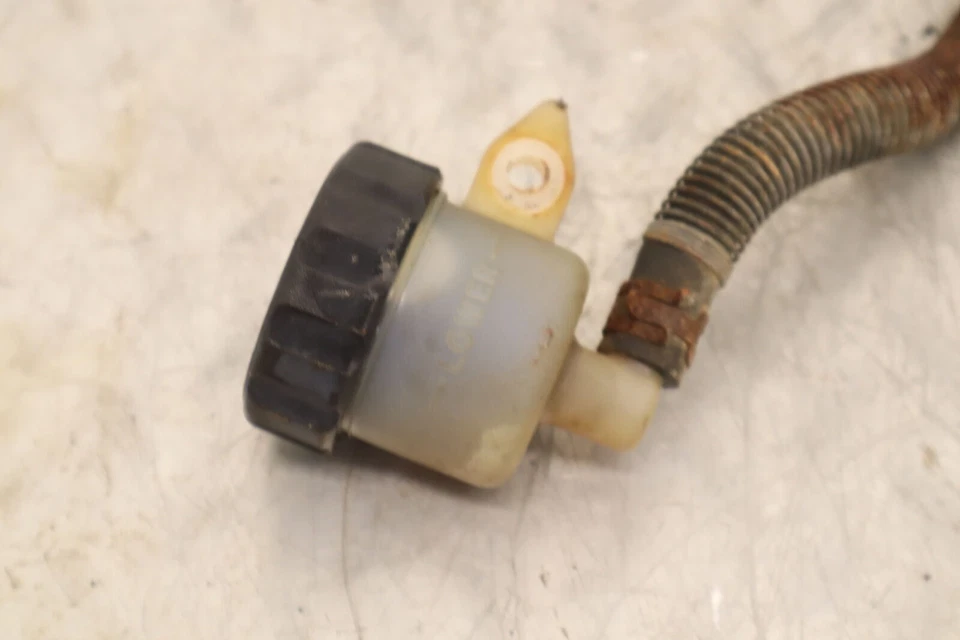 Yamaha Warrior 350 1987 Yfm350X OEM pinza de freno trasera con maestro Foto 2 de 4