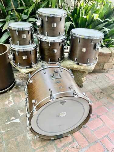 6pc Yamaha Maple Custom Absolute Black Marble Drum Set w/SKB Cases and Hardware - Picture 1 of 22