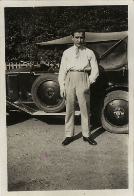 OLD PHOTO - VINTAGE SNAPSHOT - TACOT FASHION CAR - OLD CAR 1932
