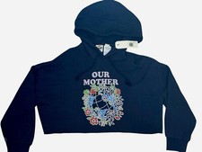 Levi's Women's Raw Edge Hem Graphic Cropped Fleece Pullover Hoodie Black Size S