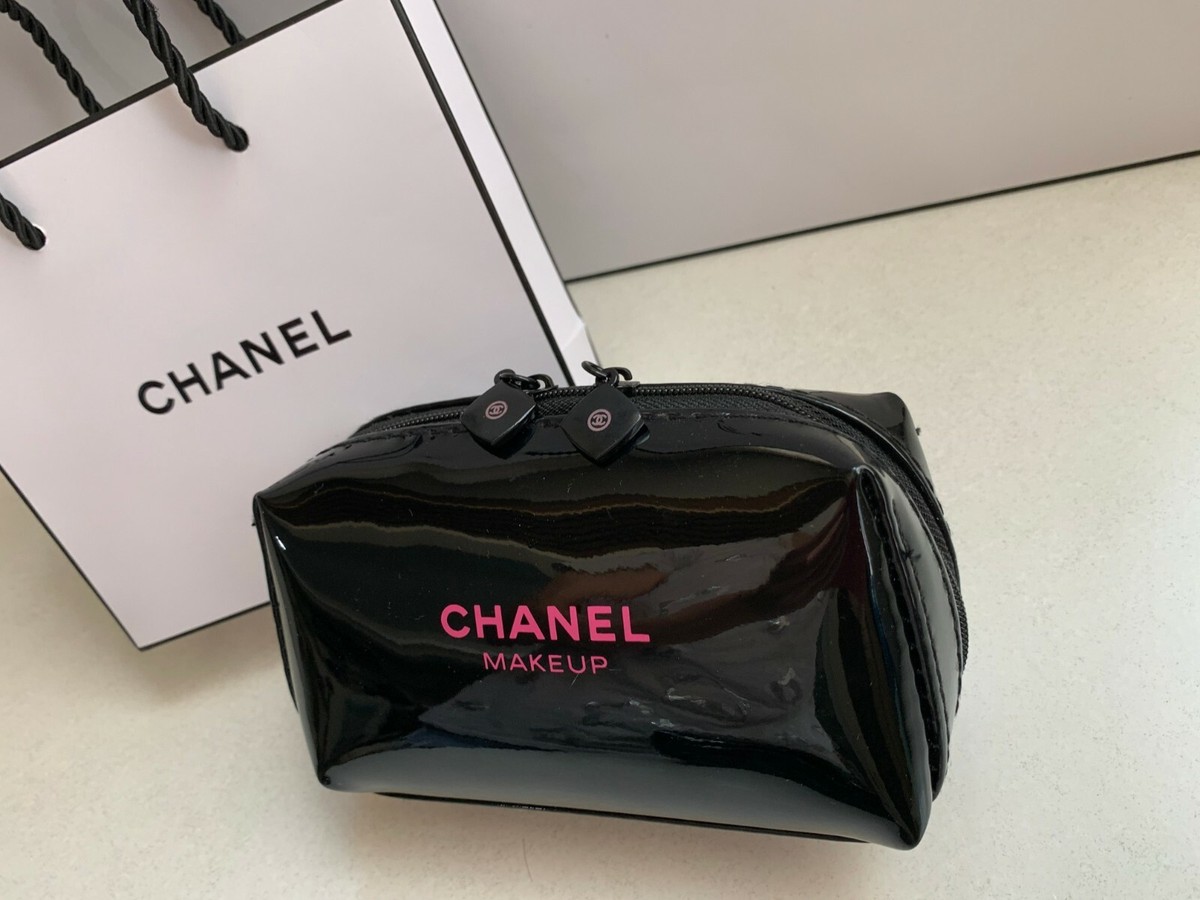 CHANEL Beauty Makeup Bag Card Holder