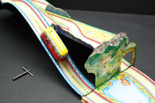 Vintage 1953 Ohio Art Tin Lithograph "Alpine Station" WIND-UP TRACK TOY w/Bus - Picture 13 of 24