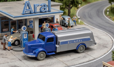 Wiking Mercedes MB 3500 ARAL Tankwagen ENZIANBLAU 1961-63 Aufkleber original