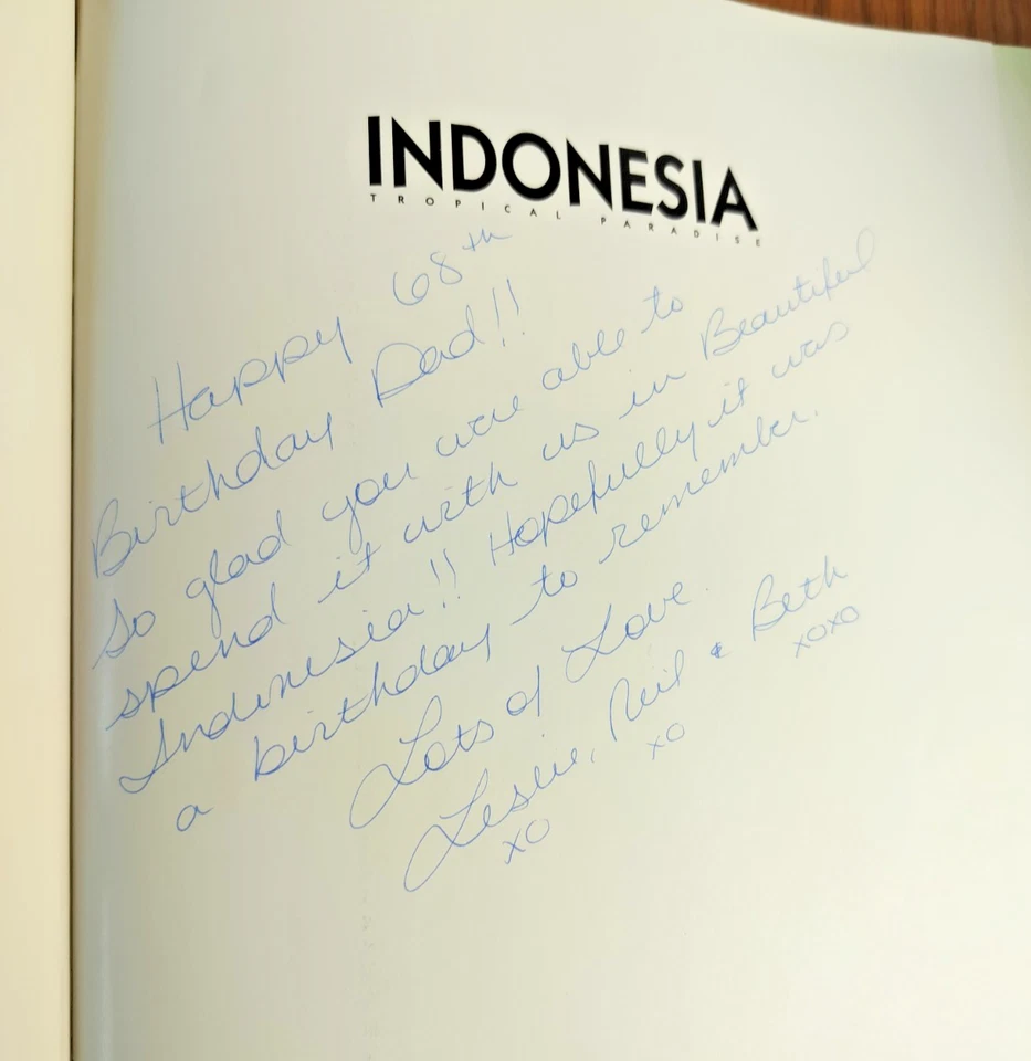 Indonesia: tropical paradise: Kal Muller paperback 1994 - Image 3 of 4