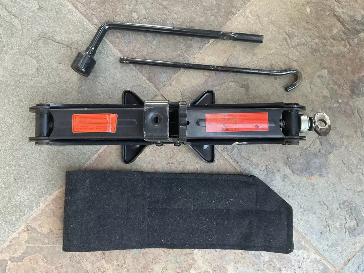 2000 2005 Kia Sedona Tire Jack Set with Tools OEM eBay