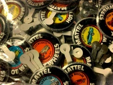 HOT WHEELS REDLINE VINTAGE BUTTON ASSORTMENT w/DROP DOWN MENU -NICE!