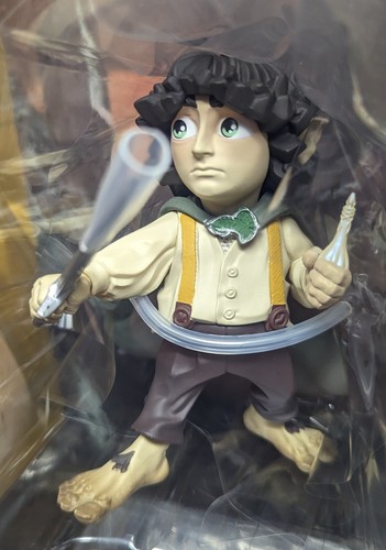 LOTE WETA Wroskhop Mini Epics 31 Frodo Bolsón SDCC Exclusiva Guarida de Shelob Sin usar y en caja - Imagen 6 de 7