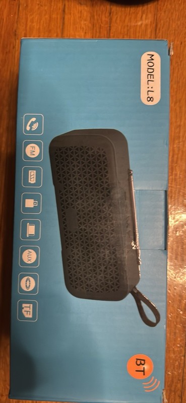 L8 Mini Bluetooth Speaker Black with FM Radio, AUX Input, 3W, 1200mAh