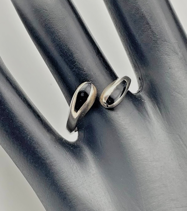 Mexico 925 Sterling Silver Black Onyx Wrap Ring Size 6.5 Southwest Adjusts 2698