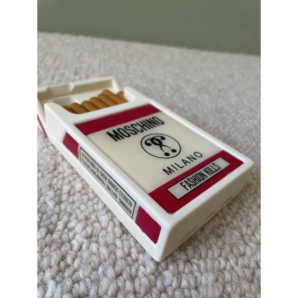 Moschino Funda iPhone Cigarrillos Moda Mata iPhone 6 Foto 4 de 4