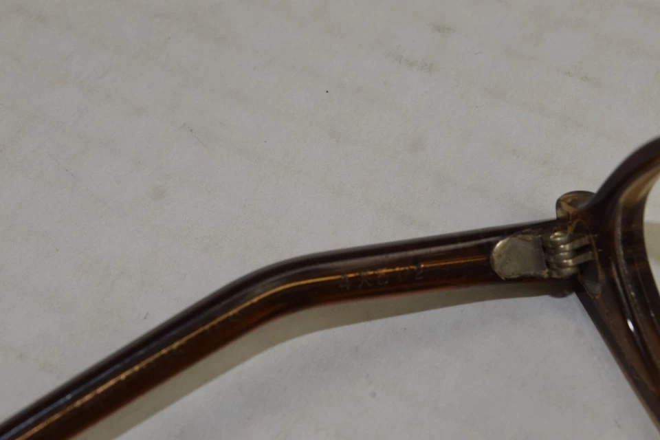 Monturas de gafas vintage Titmus Queen años 50 ojo de gato estrás incrustaciones hechas en EE. UU. Foto 4 de 4