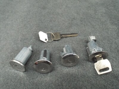 Lock Set 1967 1968 1969 Ford Galaxie Fairlane Ranchero LTD/Mercury Cyclone Comet