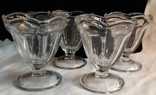 Set Of Four Vintage Anchor Hocking Clear Icecream Dessert Glassware