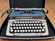 Smith Corona Classic 12 Typewriter w/ case thumbnail