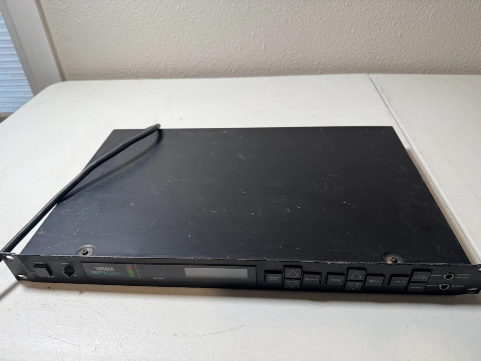 Yamaha SPX90 Digital Multi-Effects Sound Processor - Image 4 of 4