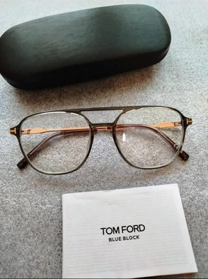 Occhiali Unisex Blue Block Tom Ford Modello FT 5874-54 Colore 093 - Imagen 1 de 4