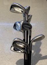 Wilson D9 Irons 5-SW Right-Handed Regular Flex Graphite Shaft Good Condition