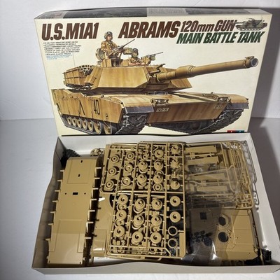 Tamiya 35156 1/35 Scale Model Kit U.S. M1A1 Abrams 120mm Gun Main Battle Tank
