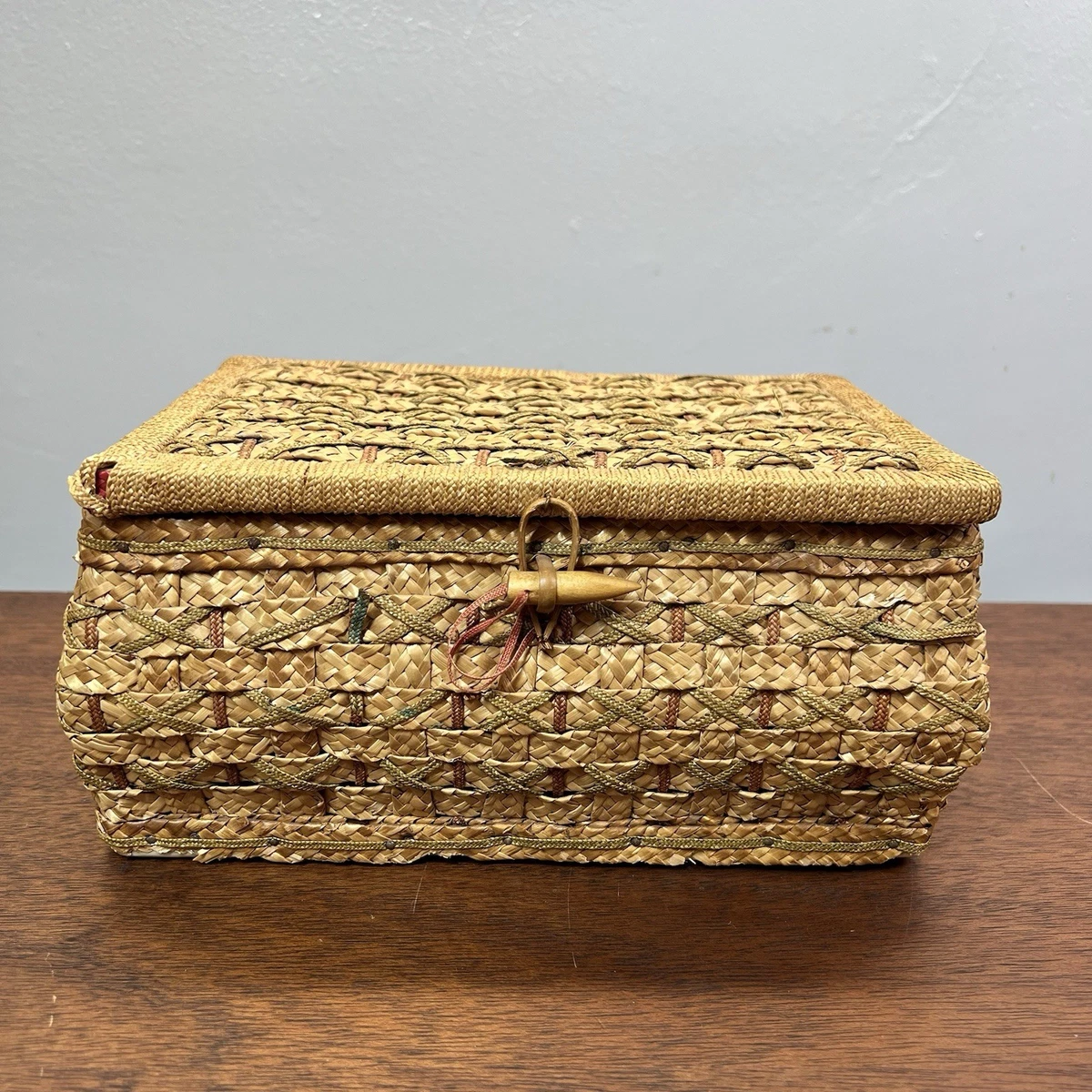 25+ Vintage Original Collectible Sewing Baskets for sale | Updated
