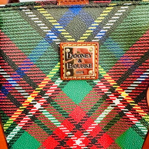 Dooney & Bourke KARO TARTAN WINDSOR KLEINE NELLY BEUTELTASCHE BANDS 1559 $ 368 - Bild 10 von 15