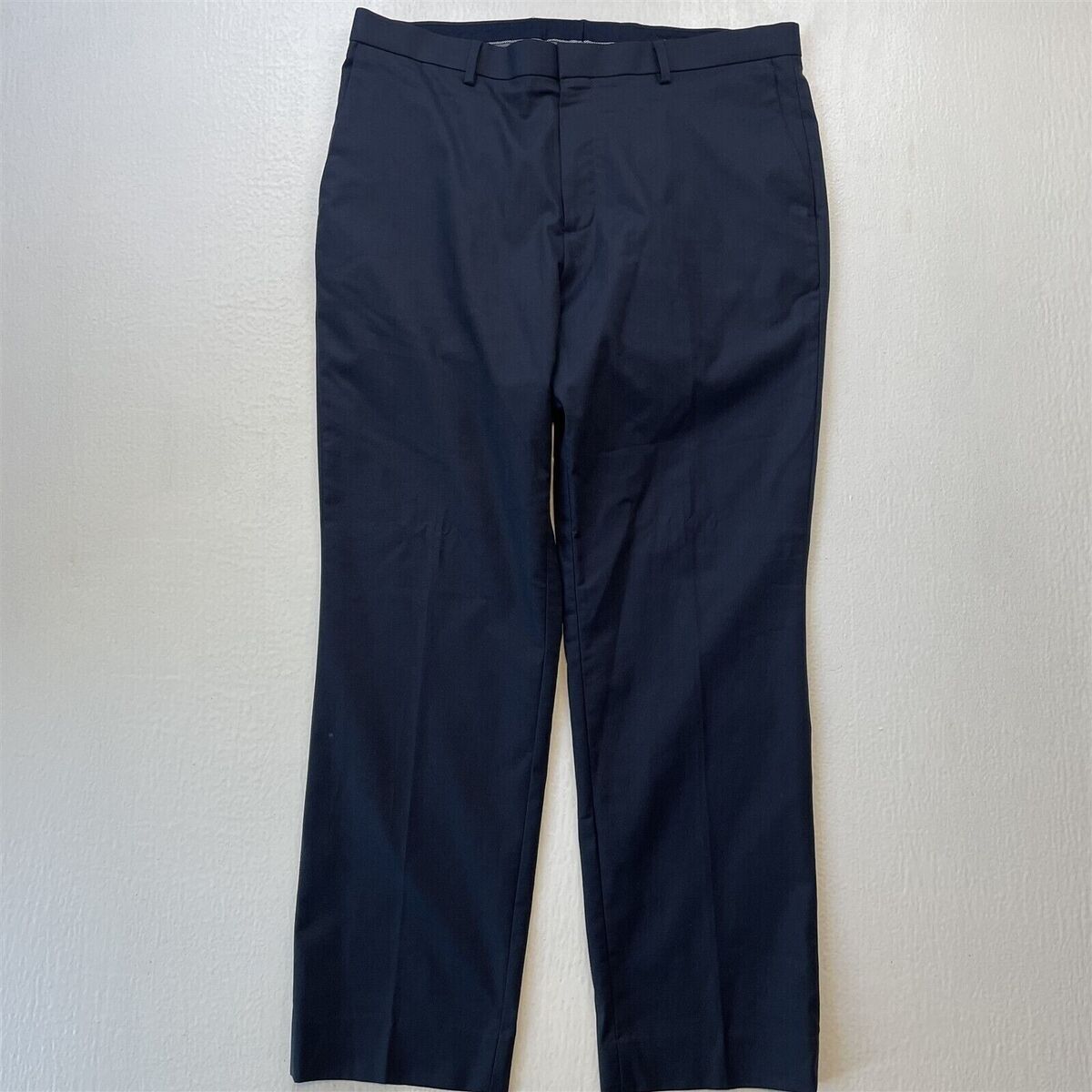 Banana Republic 36x32 Navy Blue 676183 Non Iron Slim Fit Banana Republic 36x32 Navy Blue 676183 Non Iron Slim Fit