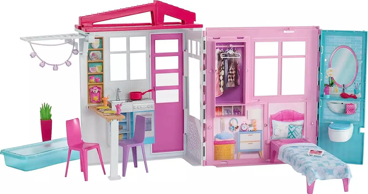 Barbie Vacation House Doll and Playset