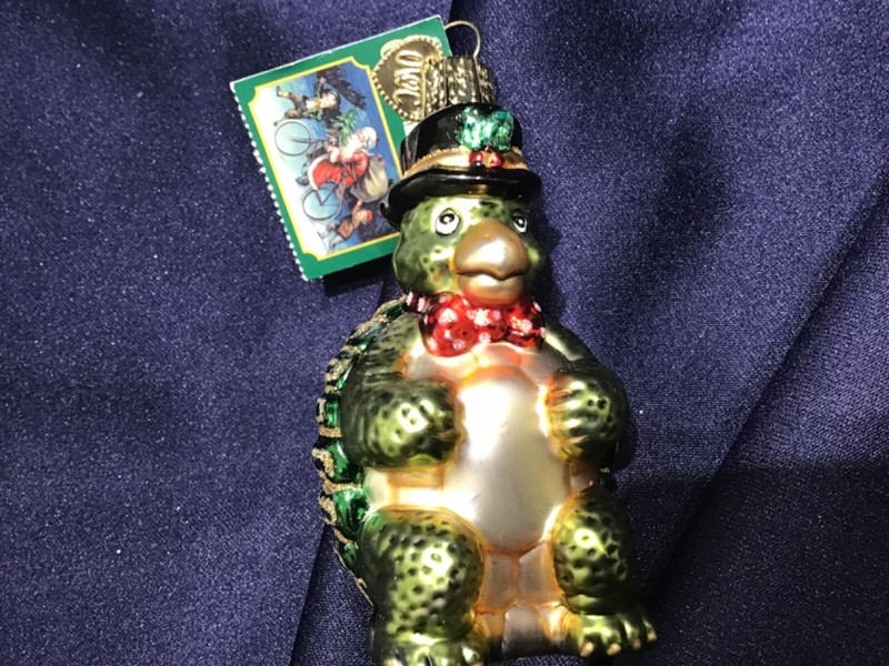 MERCK FAMILY TOP HAT TURTLE glass CHRISTMAS ORNAMENT old world NEW! TAG!