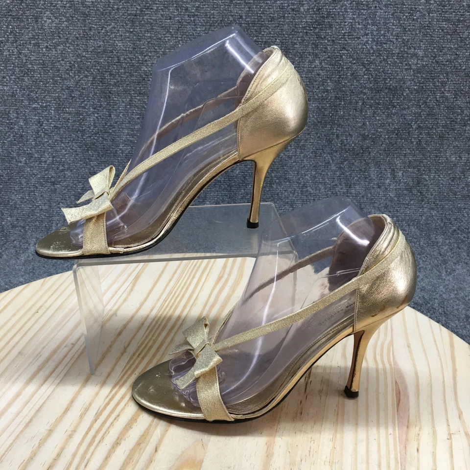 Tacones Banana Republic para mujer 8 zapatos de salón dorados con lazo punta abierta tacones de aguja Foto 2 de 4