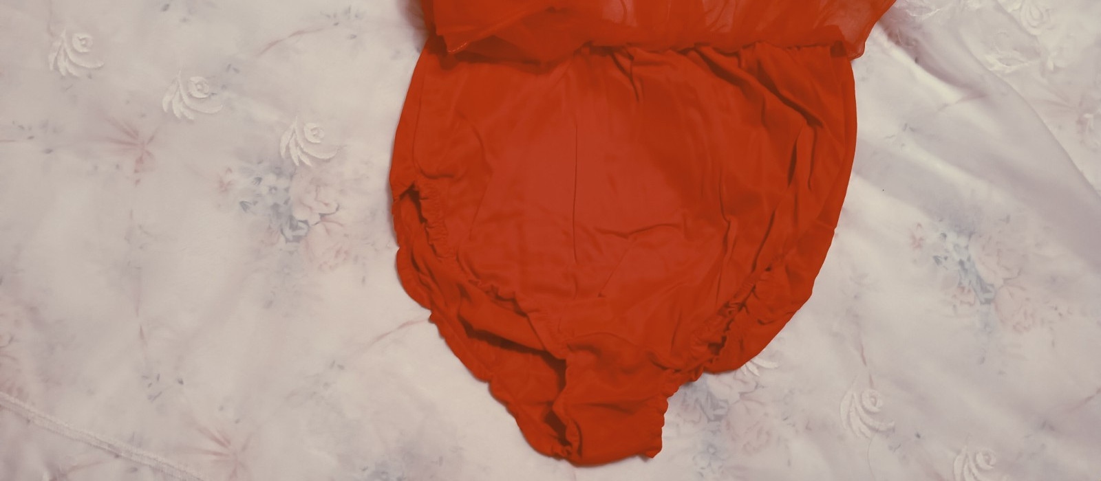 UNBRANDED VINTAGE NYLON PANTY SLIP sz M-6 RED w-CHIFFON SKIRT NYLON GUSSET#04-19