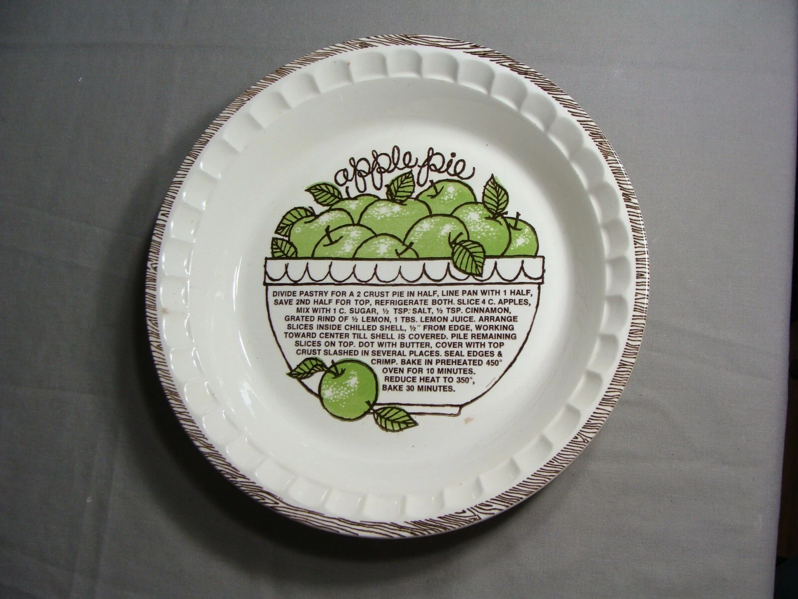 11" APPLE Pie Plate/Dish With Recipe On The Dish
Opens in a new window or tab