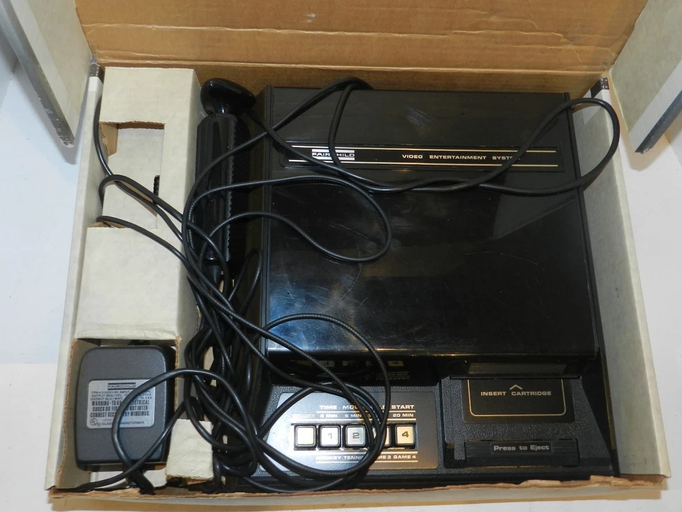 Sistema de console de jogos Fairchild Channel F completo na caixa testado na caixa 1 proprietário - Imagem 2 de 4
