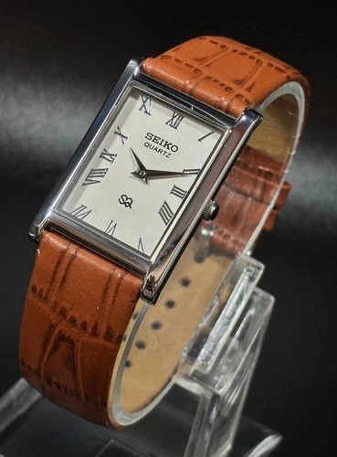Vintage Classic Seiko Slim Quartz Men's Wrist Watch