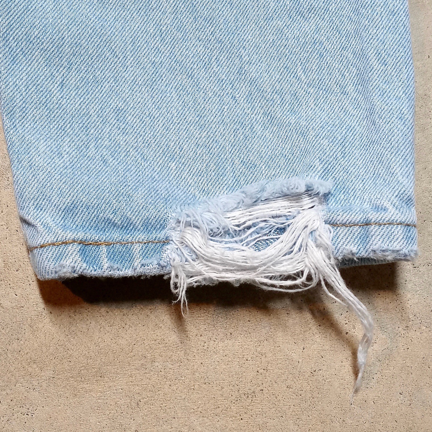 Levi's 501S Skinny Jeans Size 30x28 Distressed Button Fly 100% Cotton Denim thumbnail 10