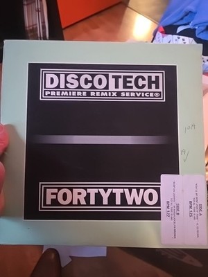 DiscoTech Premiere Remix Service Fortytwo Vinyl 12  Records