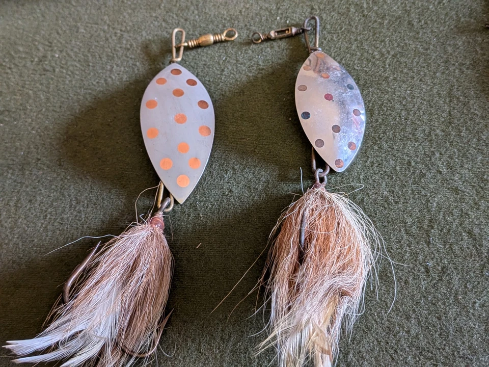 Pair of Rare Pflueger "MUSKILL" Bucktail Musky Spinners -Size 12 & 9 - Natural - Image 2 of 4