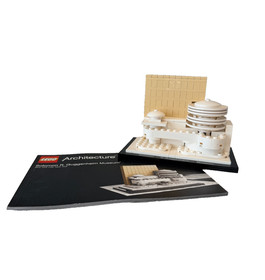 LEGO Architecture Solomon R. Guggenheim Museum 21004 Complete (NO BOX) (RETIRED)