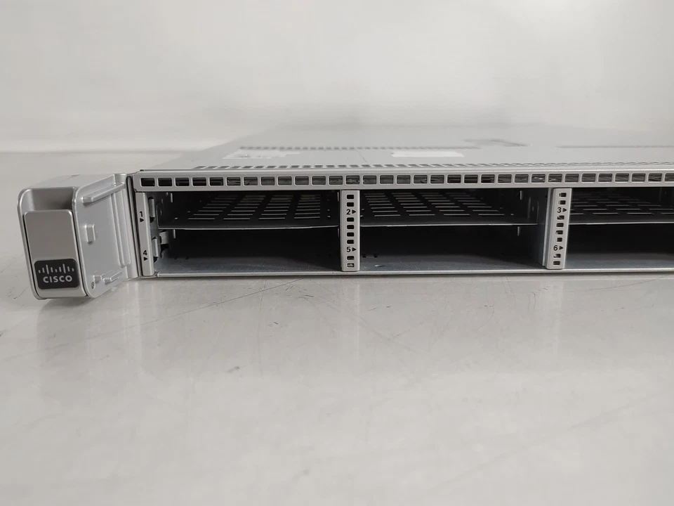 Cisco BE6000 UCS C220 M4S 2.40 GHz Intel Xeon E5-2630 v3 48 GB DDR4 Server No - Image 2 of 4