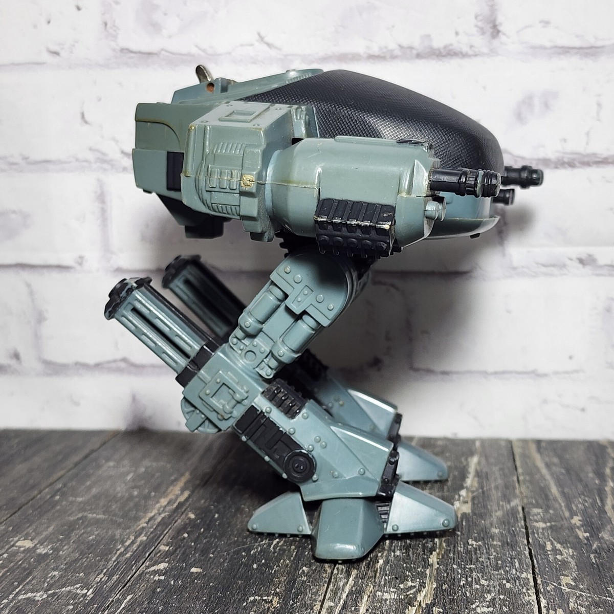 Vintage 1989 Kenner Robocop & The Ultra Police ED-260 Robot Vintage 1989 Kenner Robocop & The Ultra Police ED-260 Robot