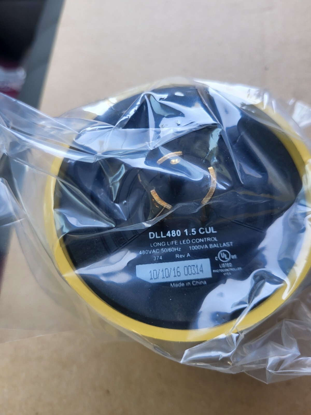 Dark To Light DLL480F 1.5 CUL Electronic Locking Photocontrol Ballast 480VAC