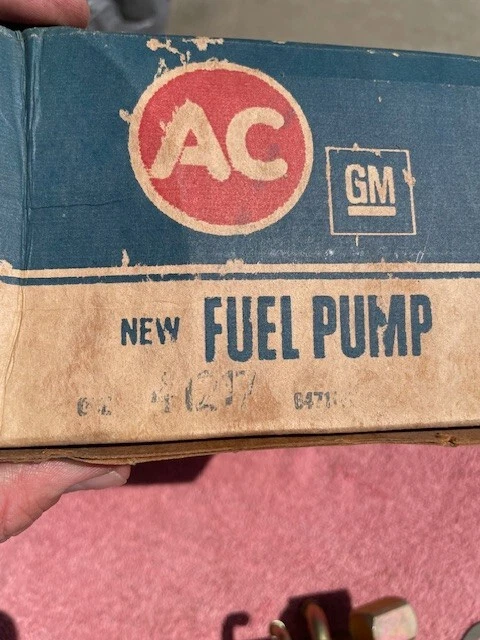Chevrolet Van G10 G20 G30 1973-1976 V8 350 400 NOS bomba de combustible #6471181 CA 41217 Foto 2 de 4
