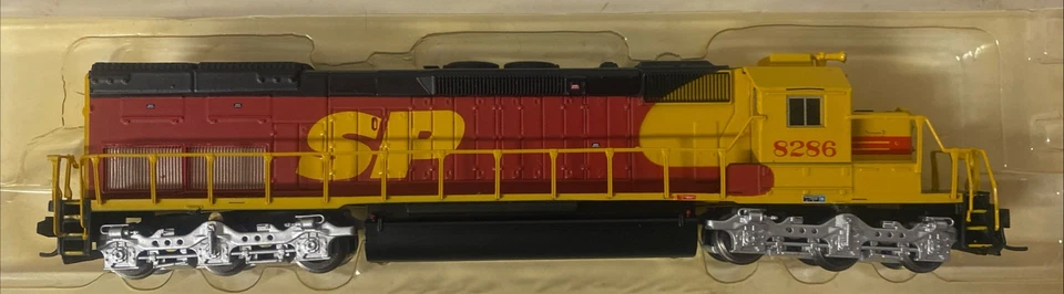 N Scale Intermountain Kodachrome SD40T-2 DCC Equipped SP 8286 Southern Pacific - Image 3 of 4