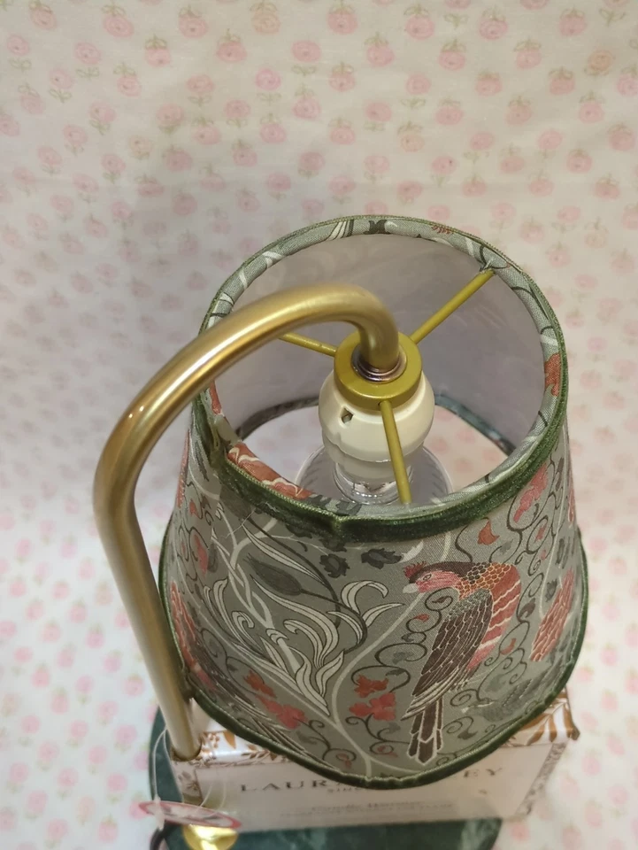 NUEVO Laura Ashley Calentador de Velas Sin Llama Base de Mármol Verde Pájaros Tono Foto 2 de 4