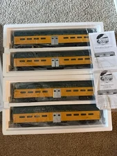 O Scale MTH 70’ Chicago North Western 6-Car Bi-Level Coach Passenger Set