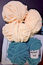 FIVE 5x Yarnspirations Big Yarn 25mm  2x Frosted Green, 3x cream 